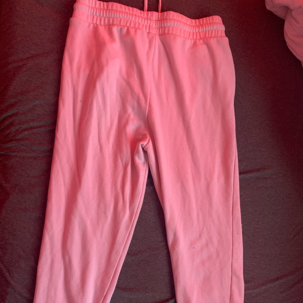 pink sweatpants